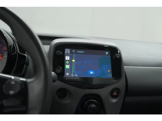 Peugeot 108 1.0 e-VTi Active TOP! 2019 Benzine 47