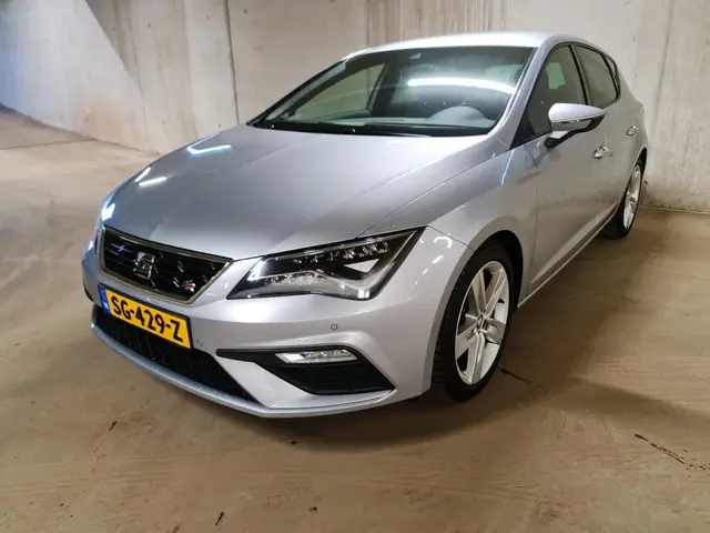 SEAT Leon 1.4 EcoTSI FR Business Intense 2018 Benzine 4