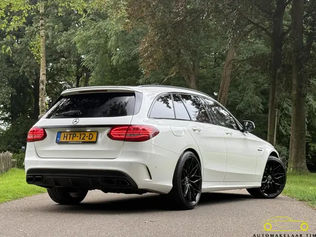 Mercedes-Benz C-Klasse Estate AMG 63 2016 Benzine 11