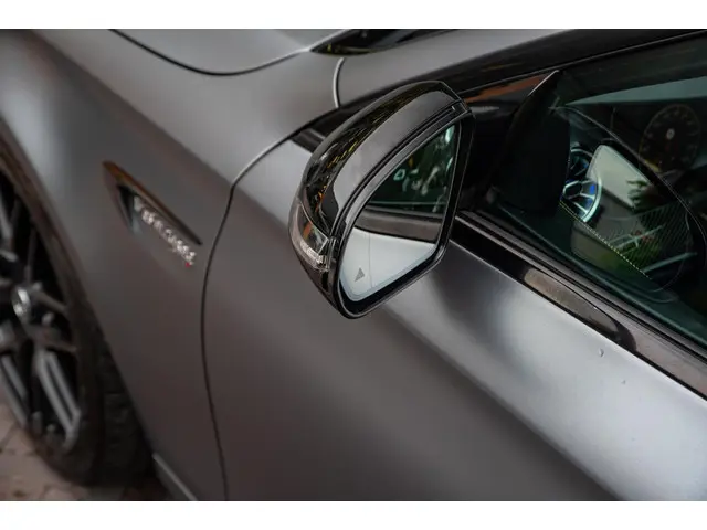 Mercedes-Benz E-Klasse AMG 63 S 4MATIC+ 2017 Benzine 35