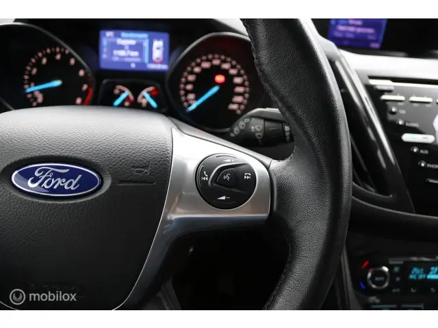 Ford Kuga 1.6 Titanium Plus 2014 Benzine 18