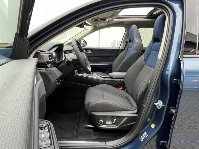 Lynk & Co 01 1.5 2023 Hybride Benzine 18