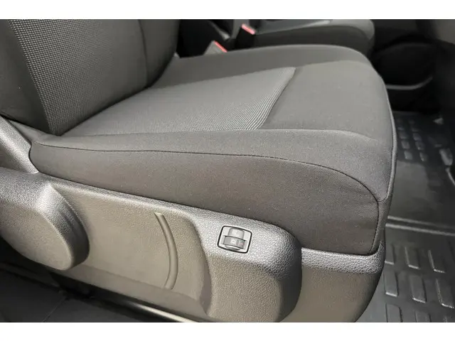 Opel Vivaro-e Electric L3 75 kWh DC 2025 Elektrisch 15