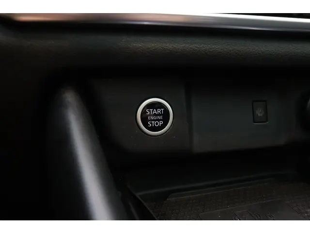 Nissan QASHQAI 1.3 MHEV N-Connecta 2022 Benzine 33