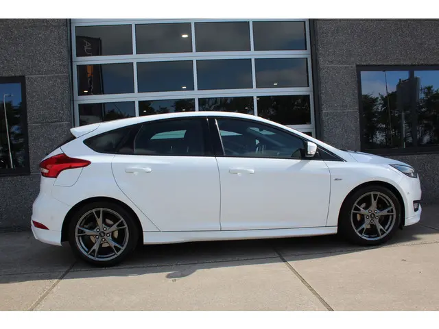 Ford Focus 1.0 ST-Line 126 Pk HB 2017 Benzine 9