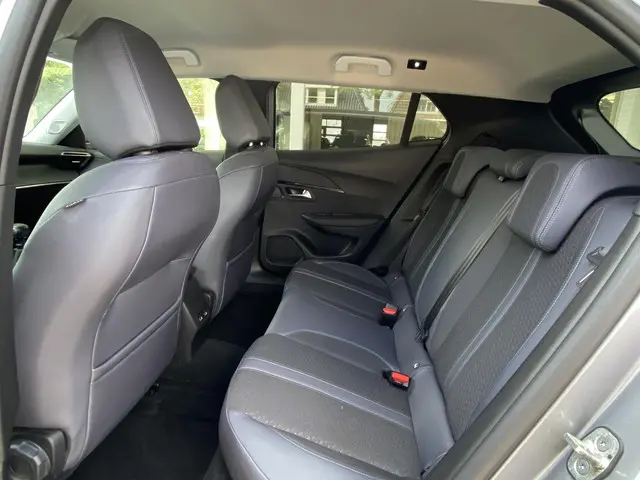 Peugeot 2008 1.2T 130pk Allure 2020 Benzine 12