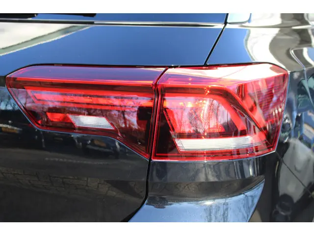 Volkswagen T-Roc 1.5 TSI Sport 2018 Benzine 26