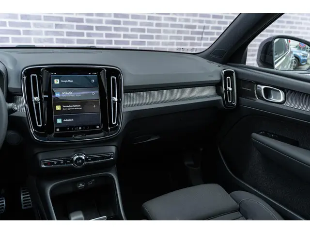 Volvo XC40 Recharge 70 kWh Pro 2021 Elektrisch 32