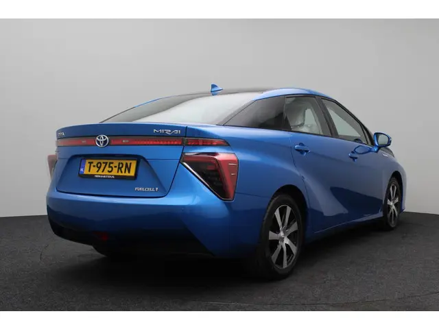 Toyota Mirai 3