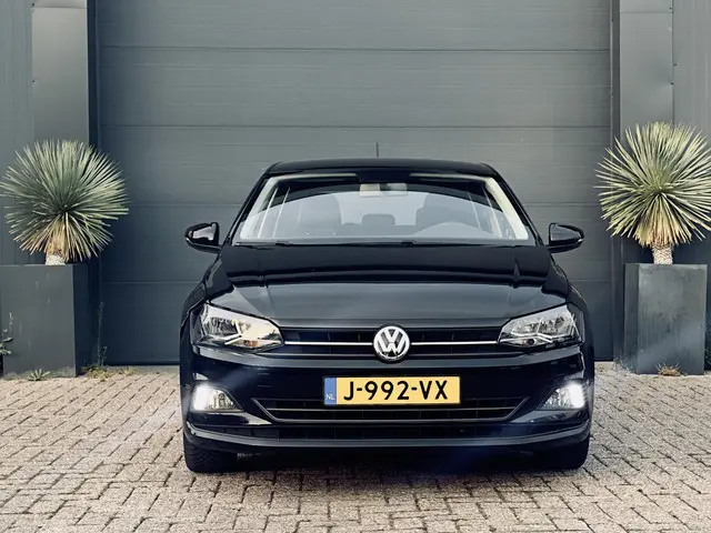 Volkswagen Polo 2
