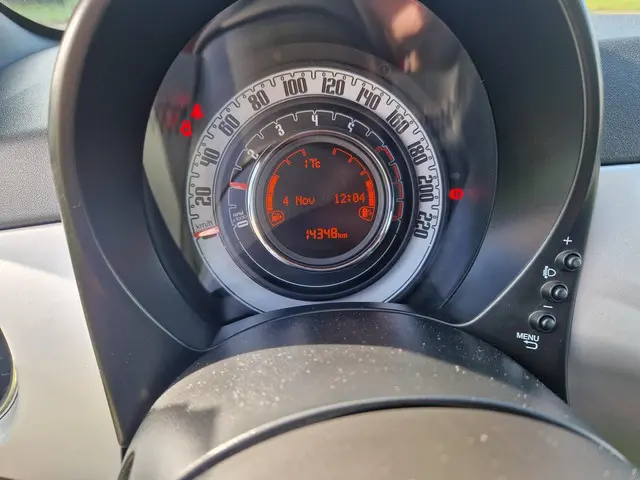 Fiat 500 1.0 Hybrid Hey Google 2021 Benzine 5