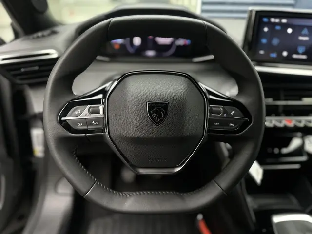 Peugeot 2008 1.2 PureTech 100 Allure 2024 Benzine 23