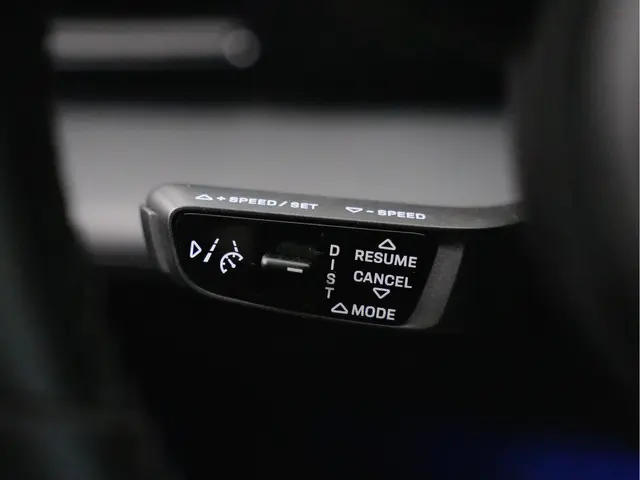 Porsche Taycan Performance 84kwh 2021 Elektrisch 21