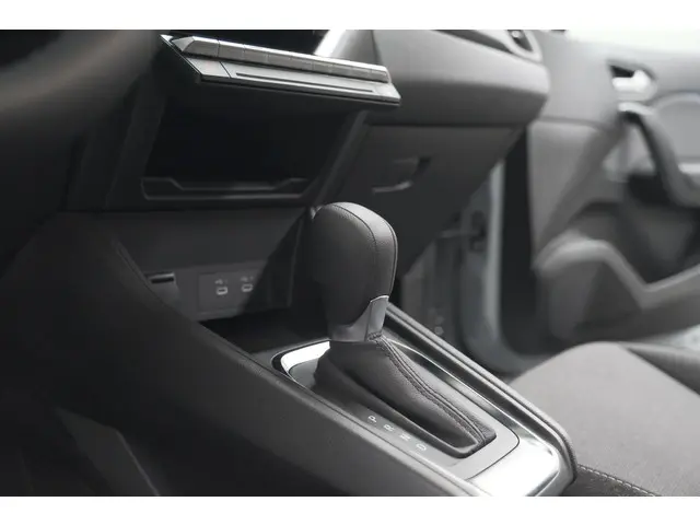 Renault Captur Mild Hybrid 160 EDC Techno 2024 Benzine 45