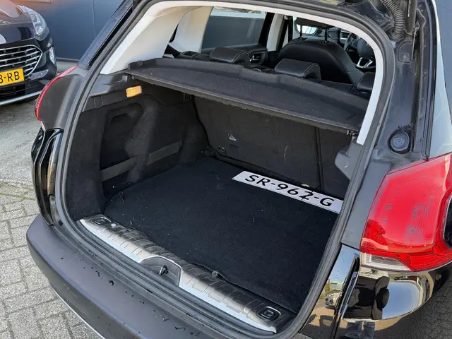 Peugeot 2008 1.2 PureTech Allure 2015 Benzine 7