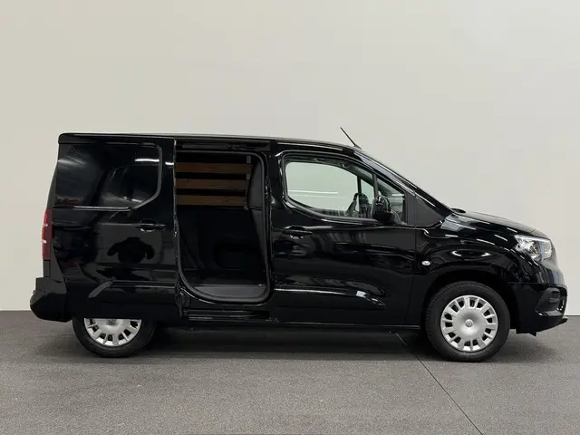 Opel Combo 1.5D L1H1 Standaard 2024 Diesel 10