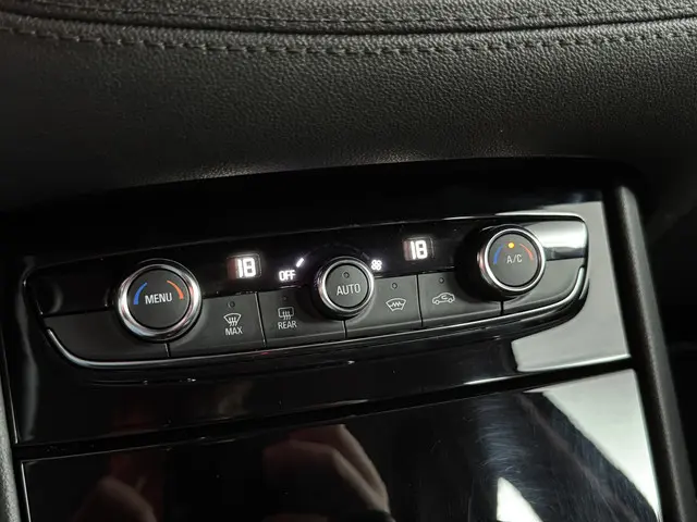 Opel Grandland X 1.2 Turbo Innovation 2019 Benzine 36