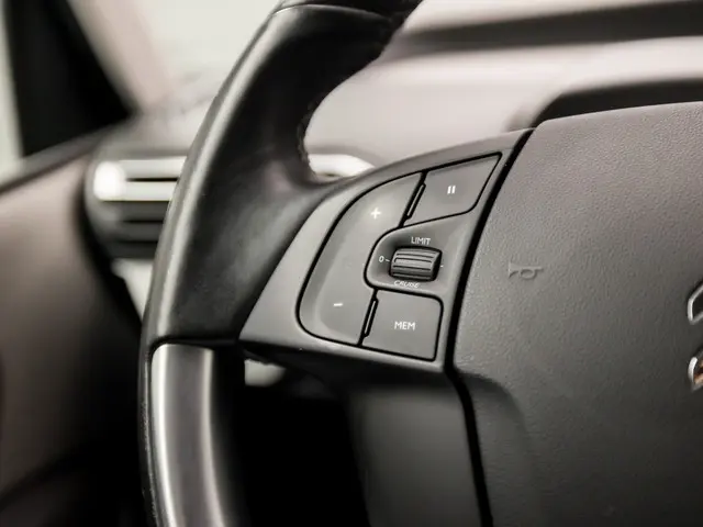 Citroën C4 Picasso 1.6 THP Shine 2017 Benzine 19