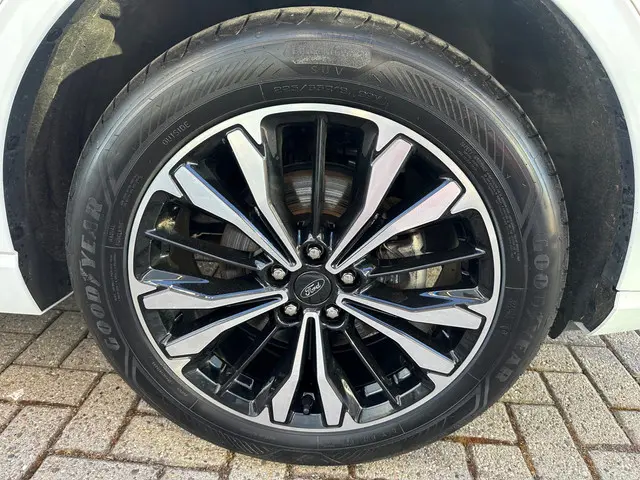 Ford Kuga 2.5 PHEV ST-Line X 2022 Hybride Benzine 6