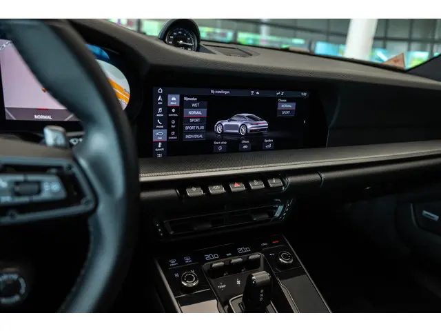 Porsche 911 992 3.0 Carrera 4S 2020 Benzine 31