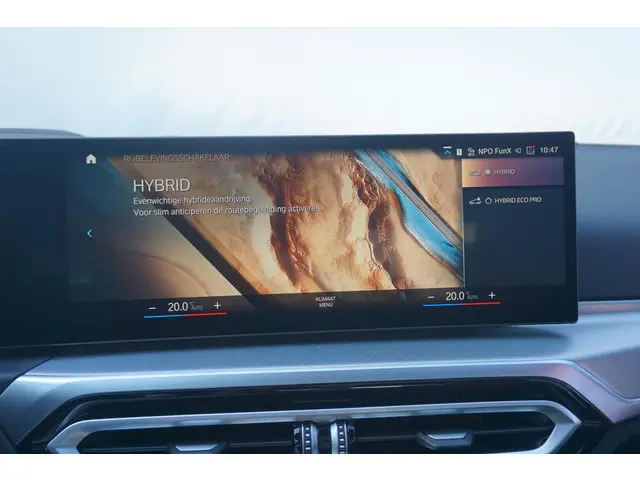 BMW 3 Serie Sedan 320e 2025 Hybride Benzine 24