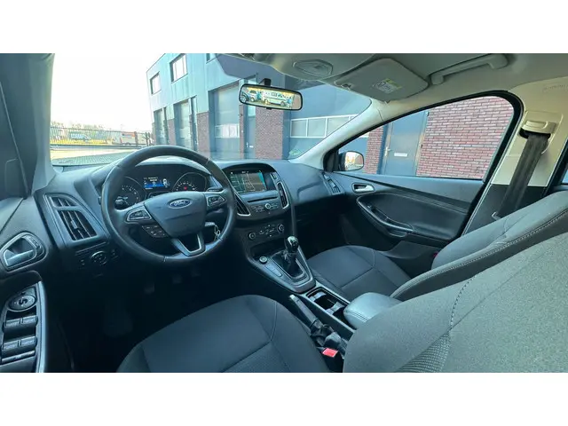 Ford Focus 1.0 Edition turbo 2018 Benzine 27