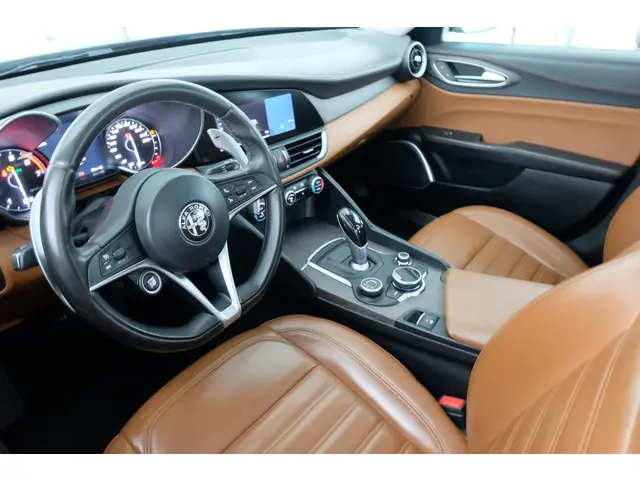 Alfa Romeo Giulia 2.0T Super 2017 Benzine 30