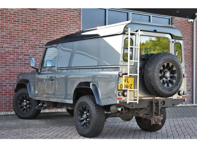 Land Rover Defender 110 2.2 TD4 Hard Top 2015 Diesel 20