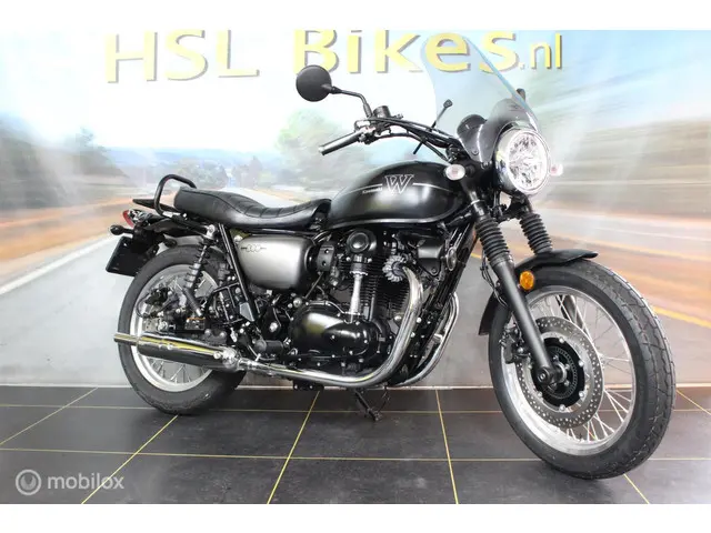 Kawasaki W800 Street 2019 Benzine 6