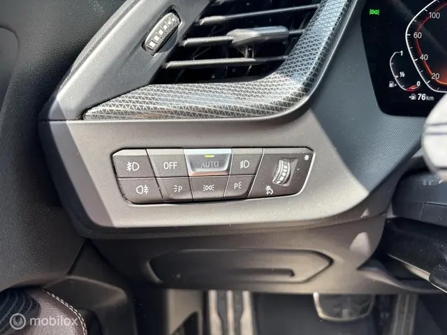 BMW 1 Serie 116i M Sport Shadow 2021 Benzine 32