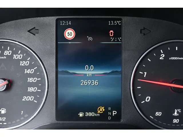 Mercedes-Benz Sprinter 317 CDI L2H2 Pro 2024 Diesel 19