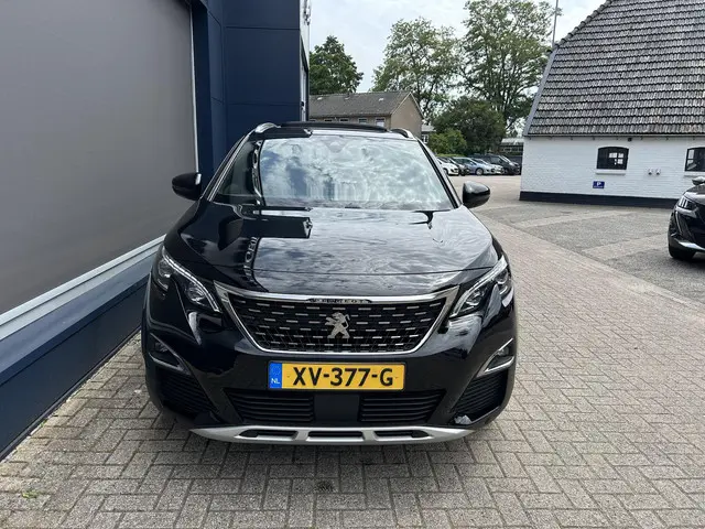 Peugeot 3008 1.2 Turbo 130 PK GT Line 2019 Benzine 6