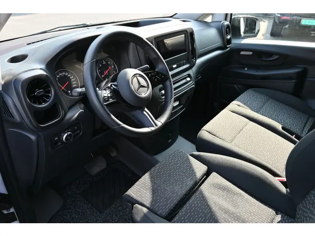 Mercedes-Benz Vito 116 CDI L3 Pro 2024 Diesel 2
