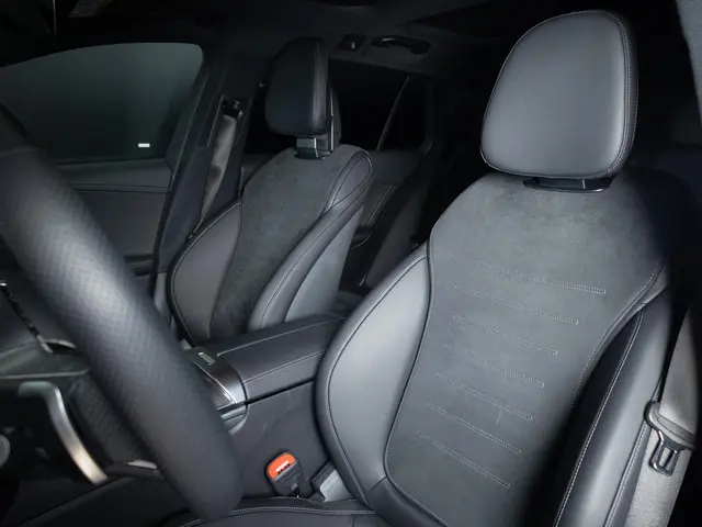Mercedes-Benz C-Klasse Estate 180 AMG Line 2024 Benzine 9