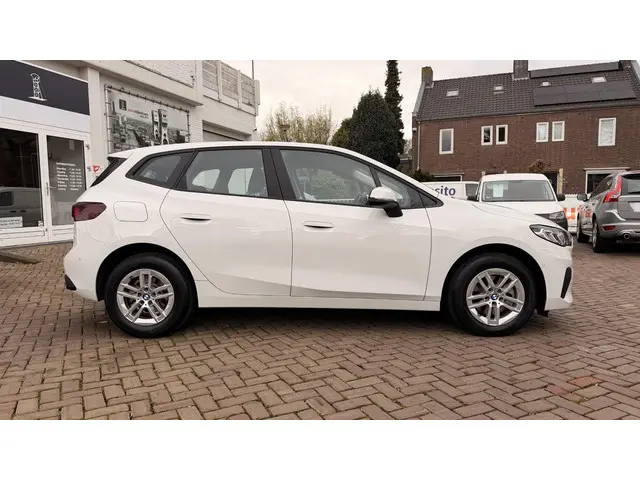 BMW 2 Serie Active Tourer 218i 2023 Benzine 6