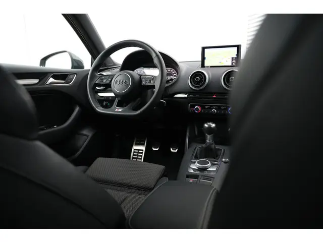 Audi A3 Limousine 30 TFSI 3x S-line 2020 Benzine 30