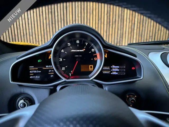 McLaren MP4-12C 3.8| Noselift | Meridian | 2013 Benzine 26