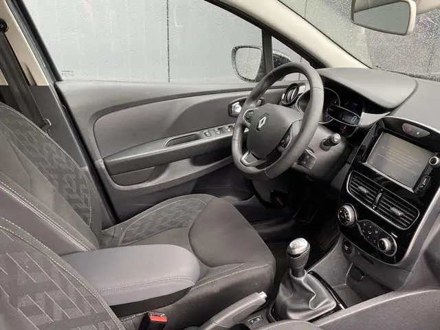 Renault Clio 0.9 TCe Intens 2018 Benzine 9