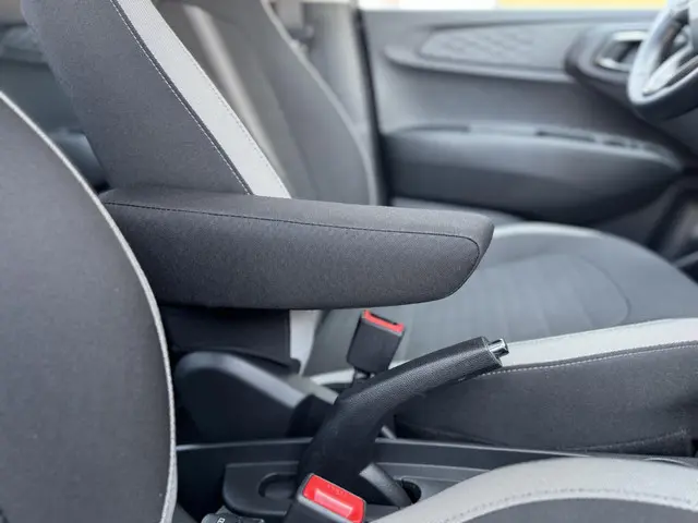 Hyundai i10 1.0 Comfort Smart 2024 Benzine 23