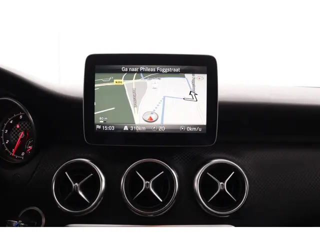 Mercedes-Benz A-Klasse 180 Ambition 2018 Benzine 18