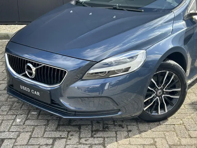 Volvo V40 2.0 T2 Momentum 2016 Benzine 3