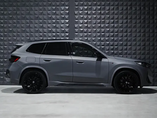 BMW X1 xDrive30e M 2024 Hybride Benzine 7