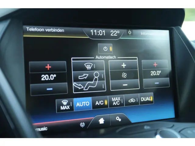 Ford Kuga 1.5 TITANIUM 2015 Benzine 30