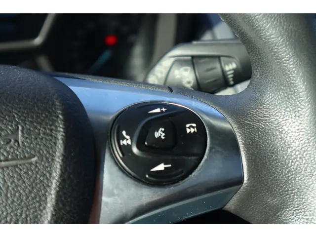 Ford Tourneo Connect Compact 1.0 Titanium 2015 Benzine 18