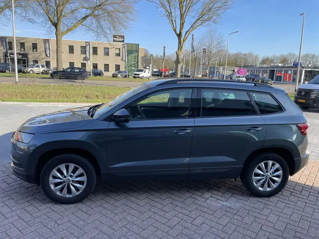 Škoda Karoq 1.0 TSI Business Edition 2022 Benzine 3