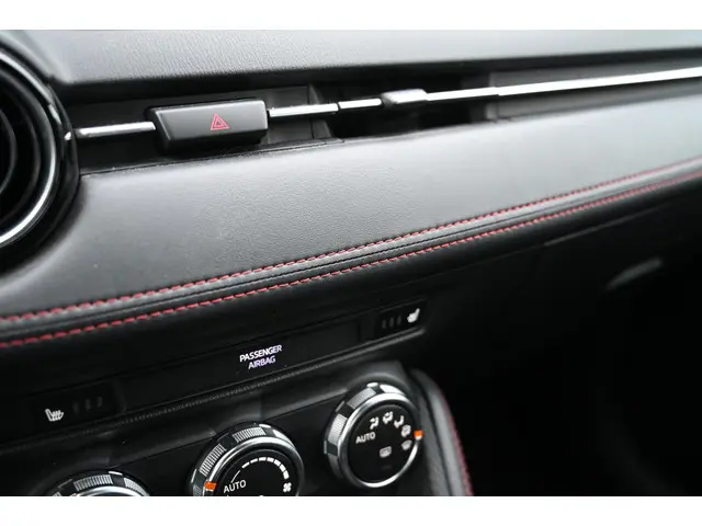 Mazda 2 Skyactiv-G 90 automaat GT-M 2017 Benzine 28