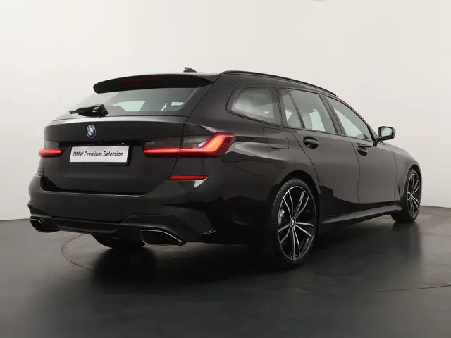 BMW 3 Serie Touring M340i xDrive 2022 Benzine 8