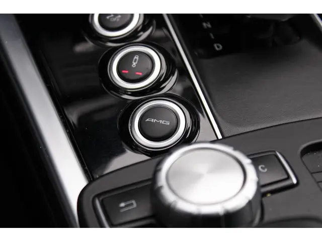 Mercedes-Benz E-Klasse Estate AMG 63 4MATIC 2014 Benzine 38