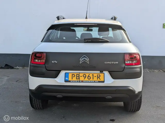 Citroën C4 Cactus feel 1.2 VTi Live 2014 Benzine 6