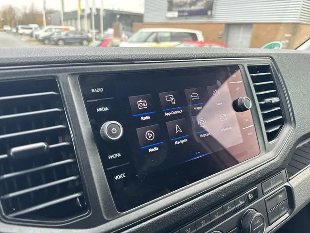 Volkswagen Crafter 35 2.0 TDI L5H3 2024 Diesel 14